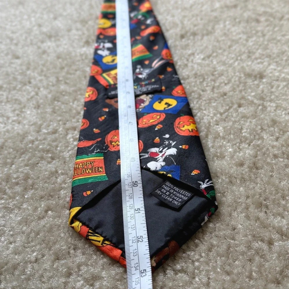 Vintage 1996 Looney Tunes Mania Halloween Necktie Bugs Bunny Taz Black 53